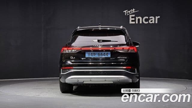Audi Q4 e-Tron (F4) Premium, 2022 4