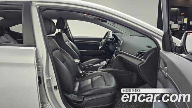 Hyundai The / новый New Avante AD Style, 2019 10