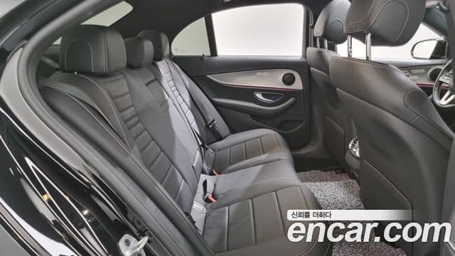 Mercedes-Benz E-класс W213 Avantgarde, 2020 12