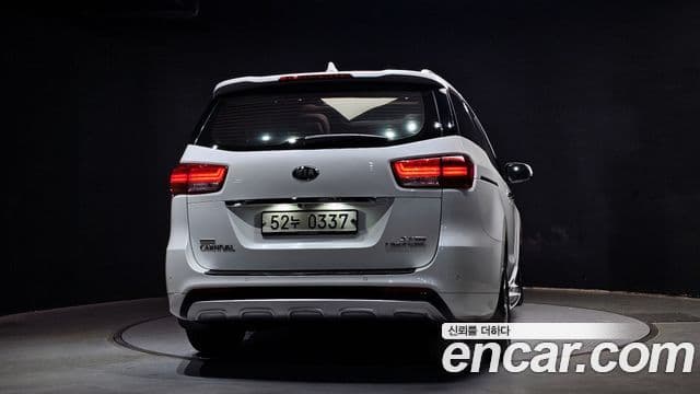 Kia All New Carnival President, 2017 4