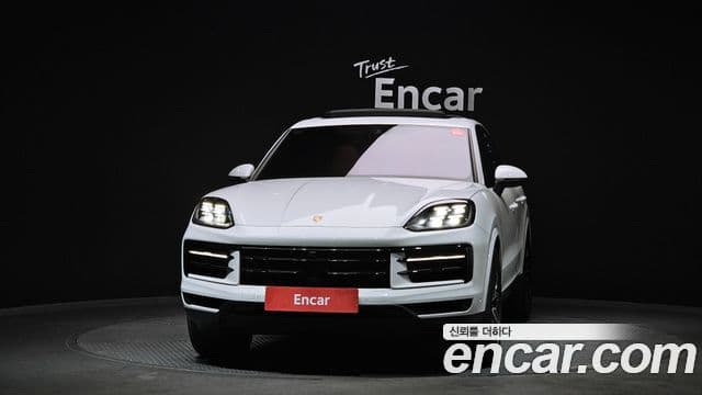 Porsche Cayenne (PO536), 2024 3