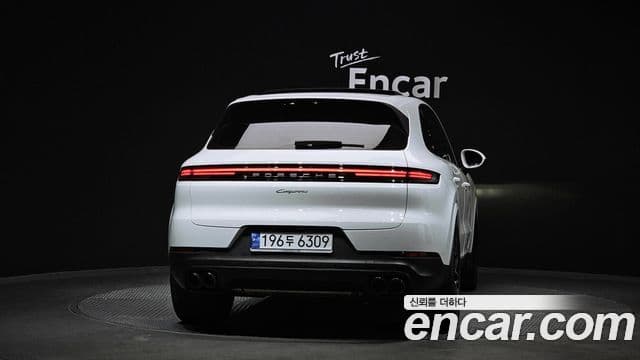 Porsche Cayenne (PO536), 2024 4