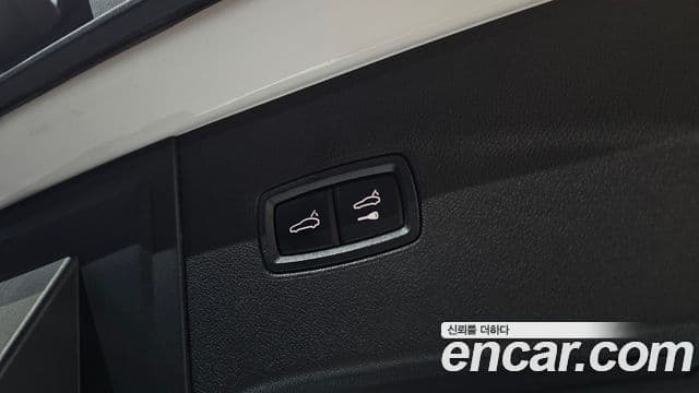 Porsche Cayenne (PO536), 2024 16