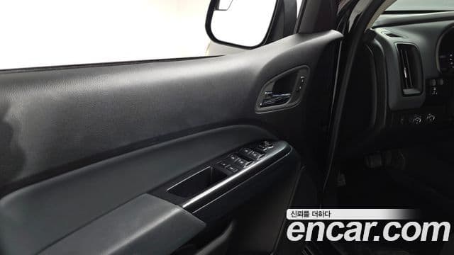 Chevrolet(GM대우) real New 콜로라도 3.6 Z71-X Midnight 4WD, 2022 17