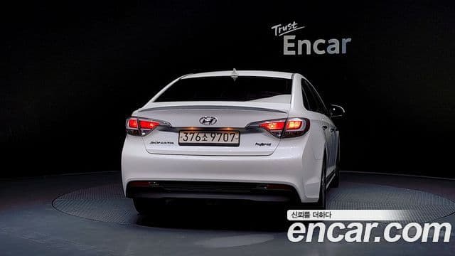 Hyundai LF Sonata гибрид Smart, 2017 4