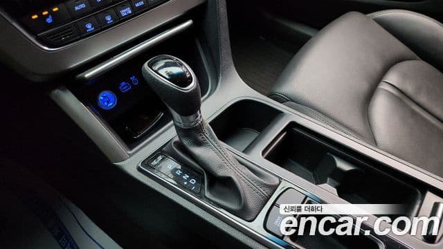 Hyundai LF Sonata гибрид Smart, 2017 9