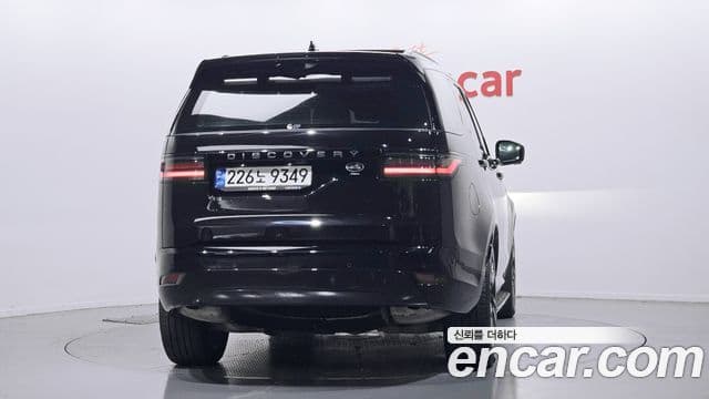 Land Rover Discovery 5 P360 R-Dynamic SE, 2023 4