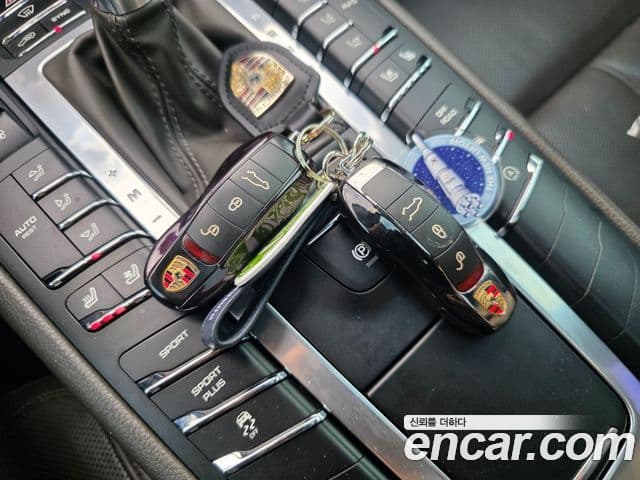 Porsche Macan 95B, 2017 19