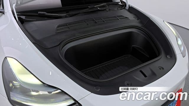 Tesla модель Y Long Range AWD, 2024 6