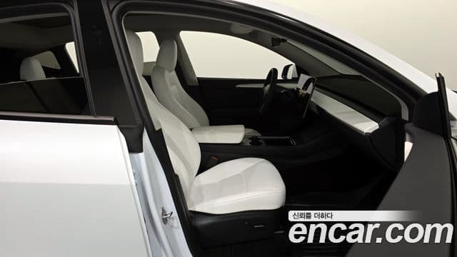 Tesla модель Y Long Range AWD, 2024 11