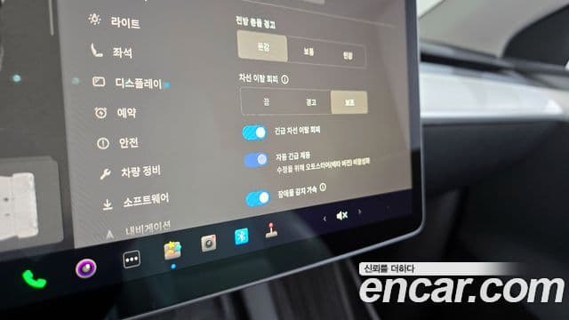 Tesla модель Y Long Range AWD, 2024 16