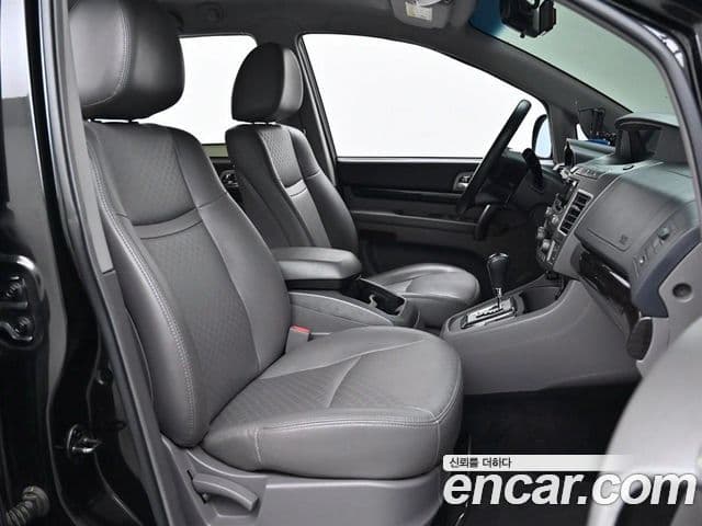 KG모빌리티(SsangYong) Korando 투리스모 4WD TX 9인승, 2016 10