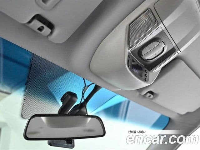 KG모빌리티(SsangYong) Korando 투리스모 4WD TX 9인승, 2016 16