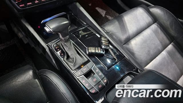 Kia All New K7 3.0 LPI Prestige (арендный автомобиль), 2017 9