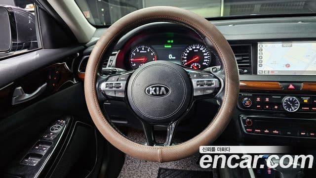 Kia All New K7 3.0 LPI Prestige (арендный автомобиль), 2017 13