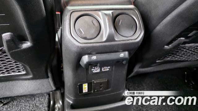 Jeep Wrangler (JL) 2.0 Rubicon Power top 4도어, 2022 19