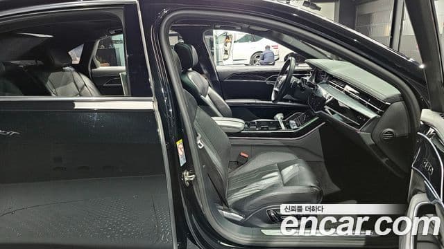 Audi A8 (D5) 55 TFSI Quattro LWB, 2020 10