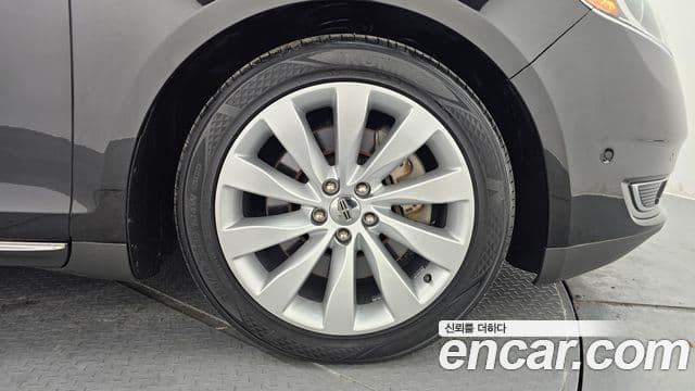 Lincoln New MKS, 2014 все фото