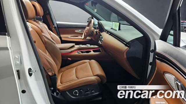 Genesis GV70, 2023 10