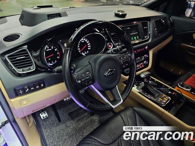 Kia All New Carnival Noblesse, 2018 8