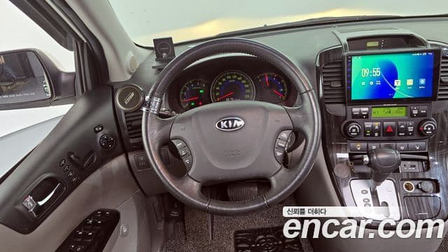 Kia Carnival R President, 2011 13