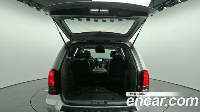 Kia Carnival R President, 2011 20