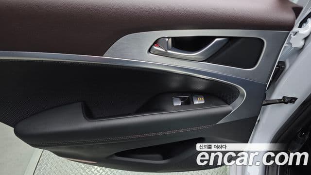 Genesis G70 Elite, 2019 18