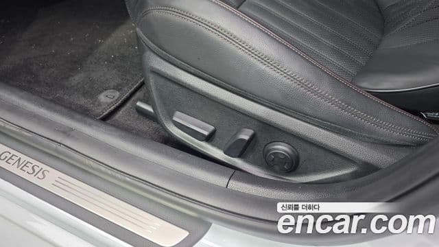 Genesis G70 Elite, 2019 19