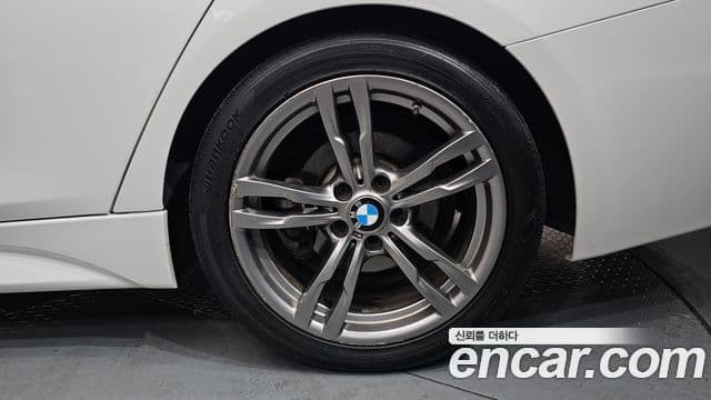 BMW 3시리즈 (F30) 330e iPerformance M Sport, 2018 все фото