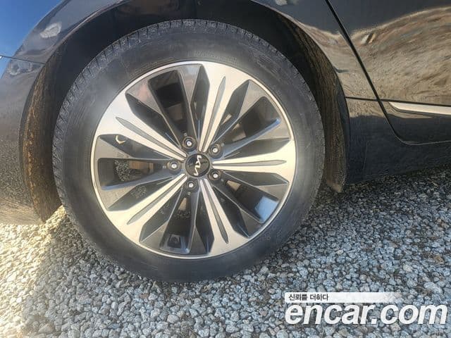 Kia K8 гибрид Noblesse, 2023 16