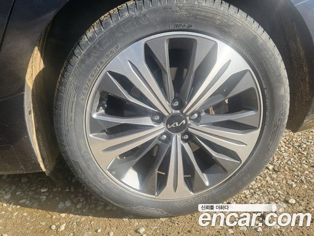 Kia K8 гибрид Noblesse, 2023 18