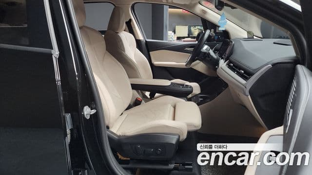 BMW 2시리즈 active 투어러 (U06) 220i Advantage, 2025 11