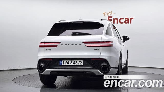 Genesis GV70, 2024 4