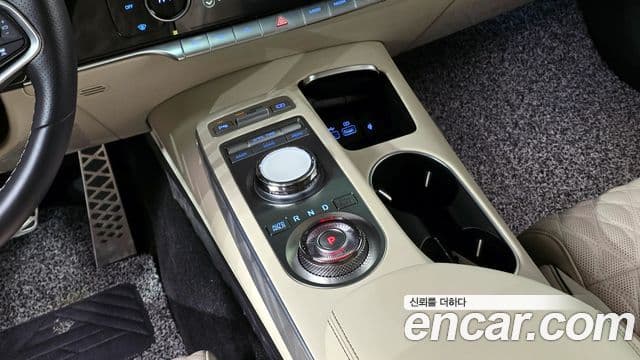 Genesis GV70, 2024 9