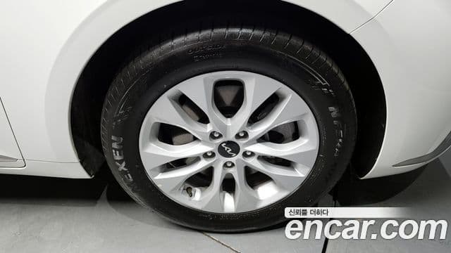 Kia K8 Standard(арендный автомобиль), 2022 все фото