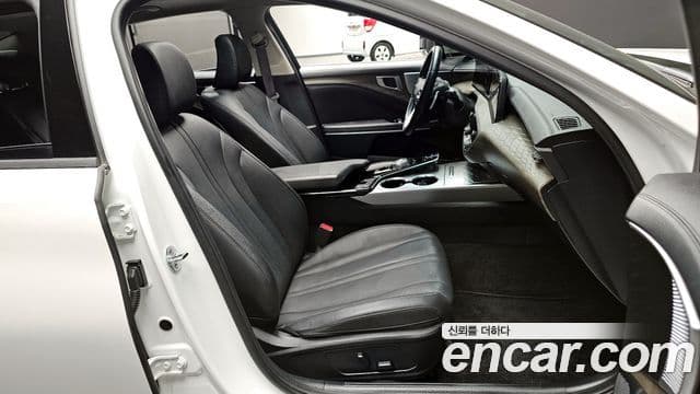 Kia K8 Standard(арендный автомобиль), 2022 10