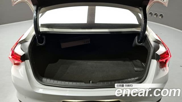 Kia K8 Standard(арендный автомобиль), 2022 20