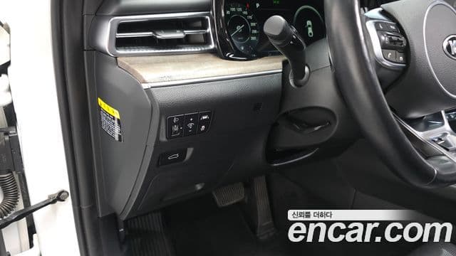 Kia K5 3세대 Signature, 2020 13