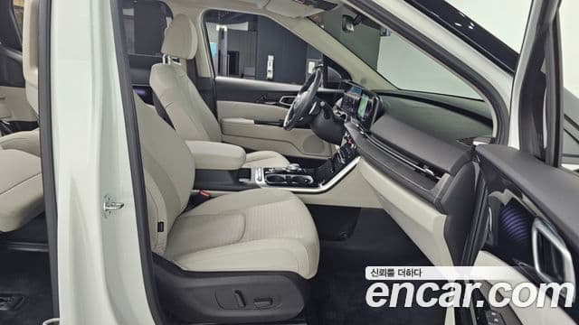 Kia Carnival 4세대 Signature, 2023 11