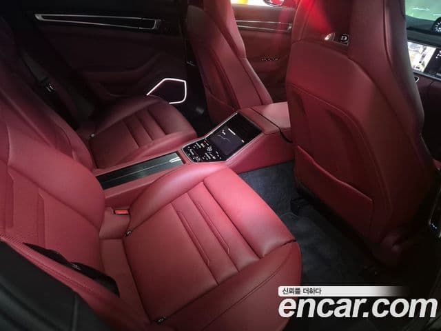 Porsche Panamera (971) 2.9 AWD E-гибрид Platinum Edition, 2023 12