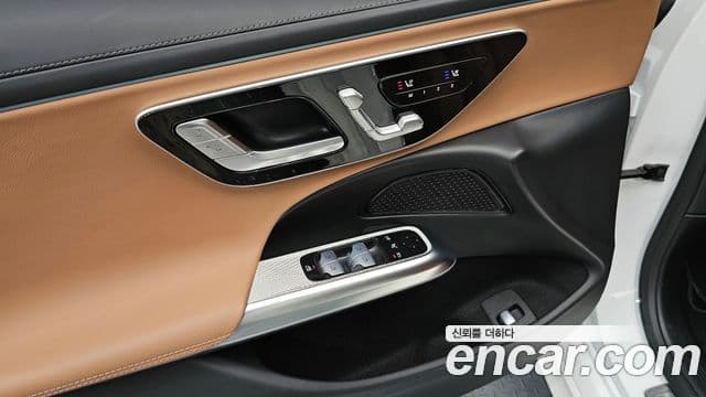 Mercedes-Benz E-класс W214 Avantgarde, 2025 18