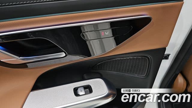 Mercedes-Benz E-класс W214 Avantgarde, 2025 19