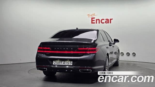 Genesis G90 Premium Luxury, 2022 4