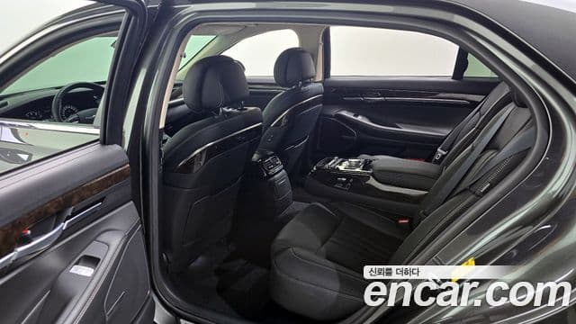 Genesis G90 Premium Luxury, 2022 11