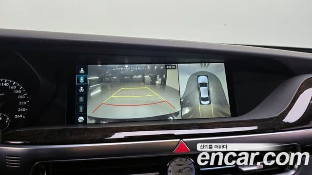 Genesis G90 Premium Luxury, 2022 17