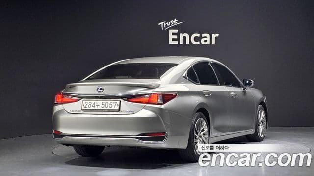 Lexus ES300h 7세대 Luxury Plus, 2020 2