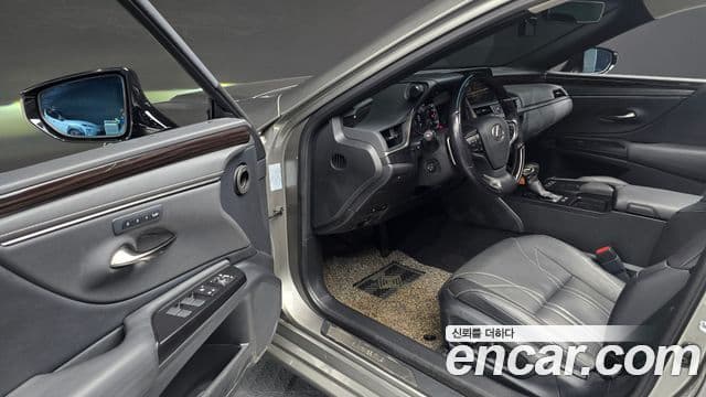 Lexus ES300h 7세대 Luxury Plus, 2020 11