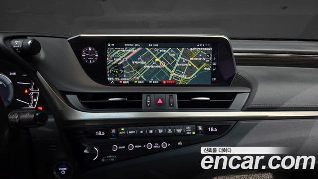 Lexus ES300h 7세대 Luxury Plus, 2020 15