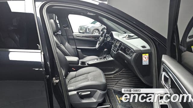 Porsche Macan 95B, 2015 10