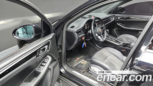 Porsche Macan 95B, 2015 12